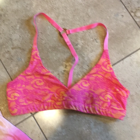 BodyRock Sport bra and tie-in-back top bundle - Picture 2 of 8